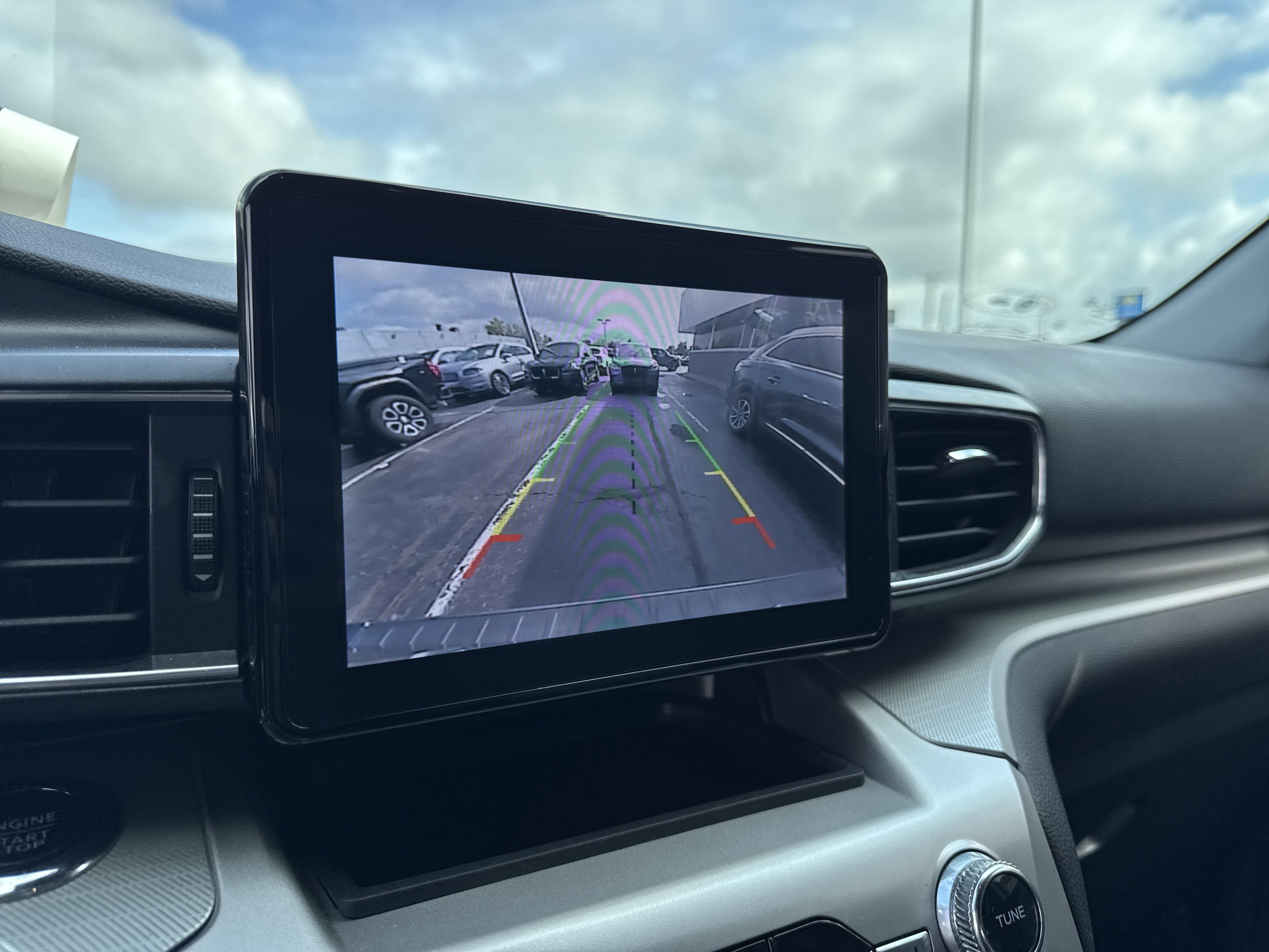 2022 Ford Explorer XLT photo 2