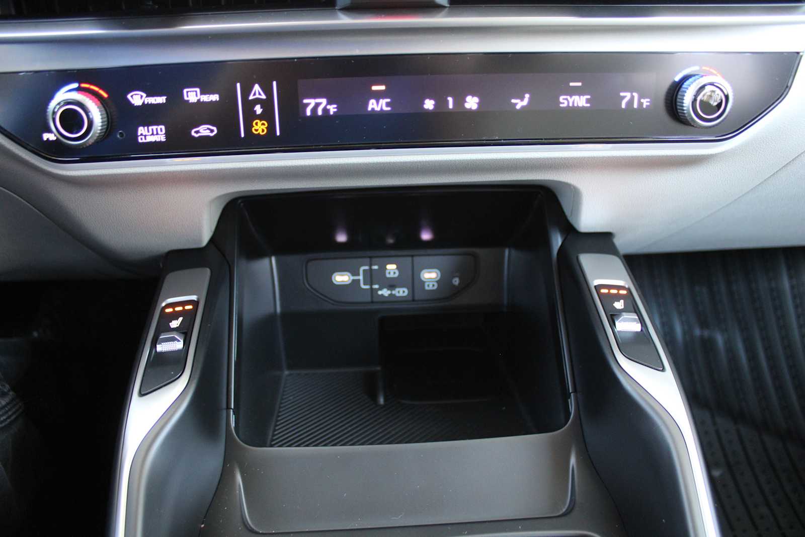 2025 Kia Sorento EX photo 31
