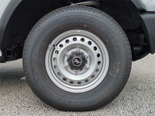 2025 Ford Bronco Base photo 10