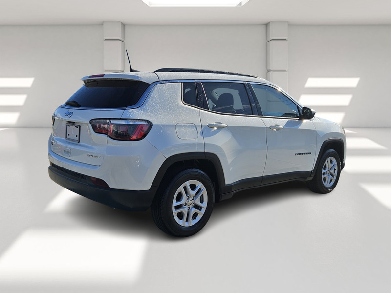 2020 Jeep Compass Sport photo 2