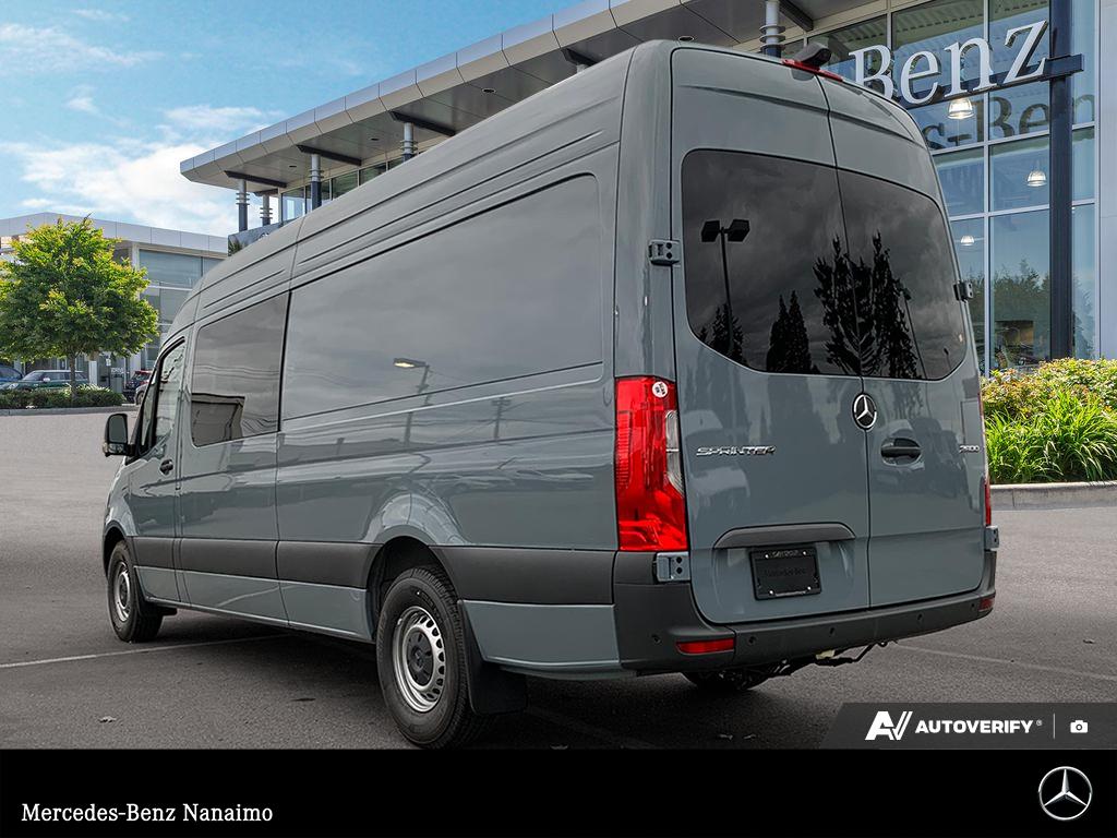 2025 Mercedes-Benz Sprinter Crew Van