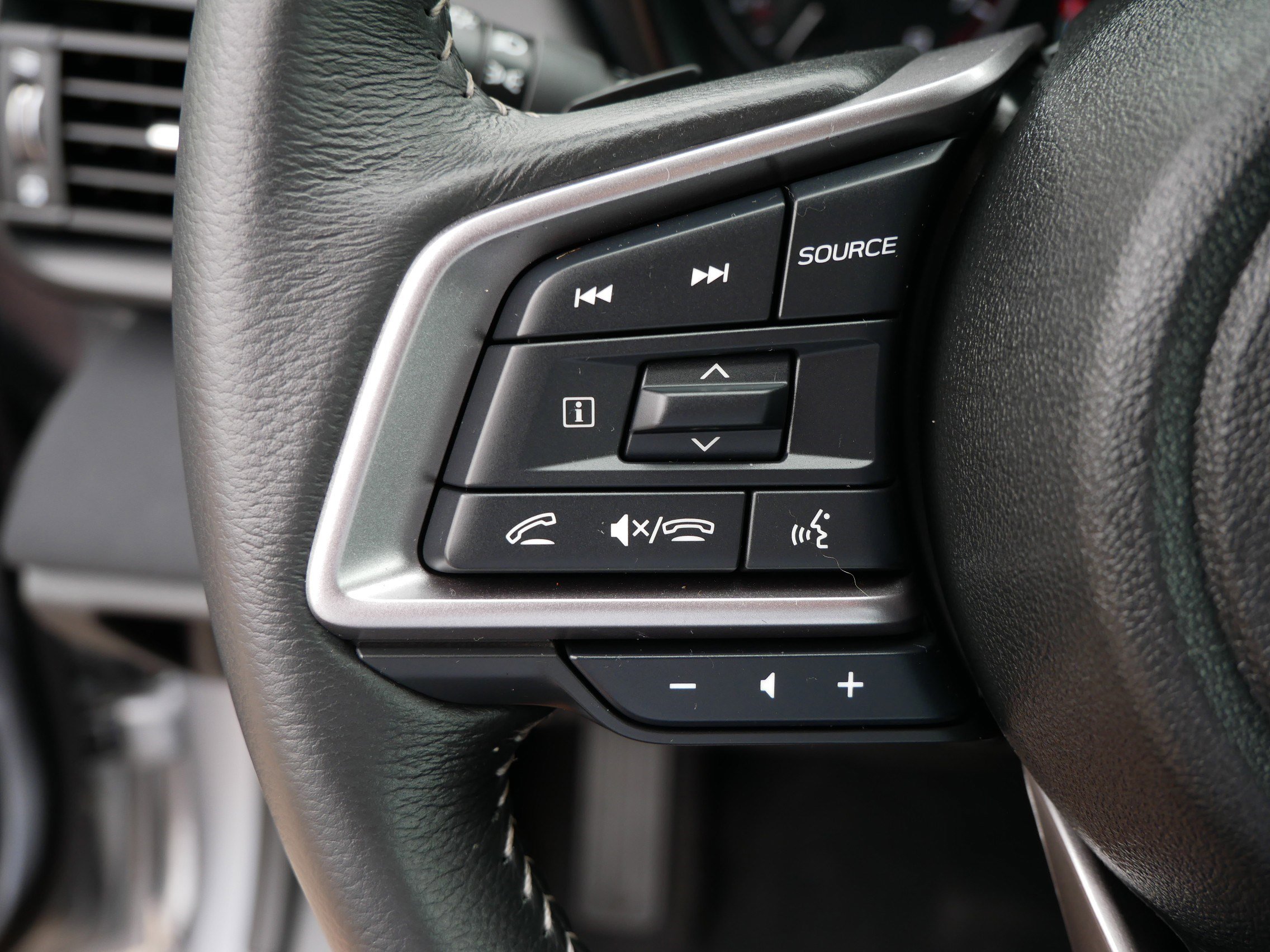 2025 Subaru Outback Premium photo 27