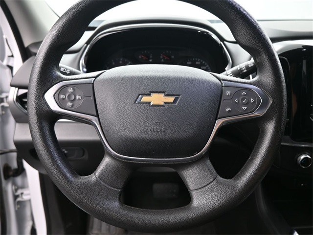 2020 Chevrolet Traverse LS photo 3