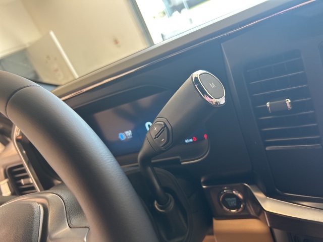 2025 Ford F-350 Lariat photo 23