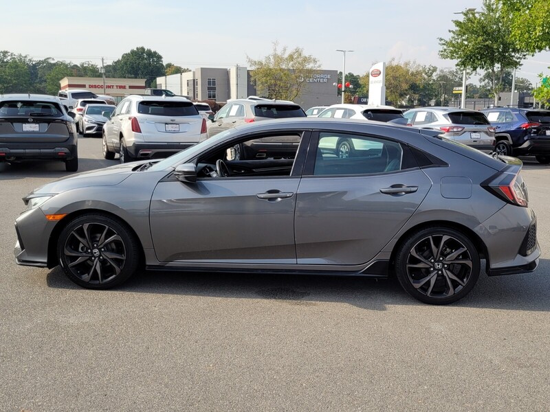 2017 Honda Civic Sport photo 3