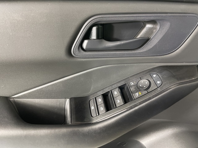 2024 Nissan Rogue S photo 14