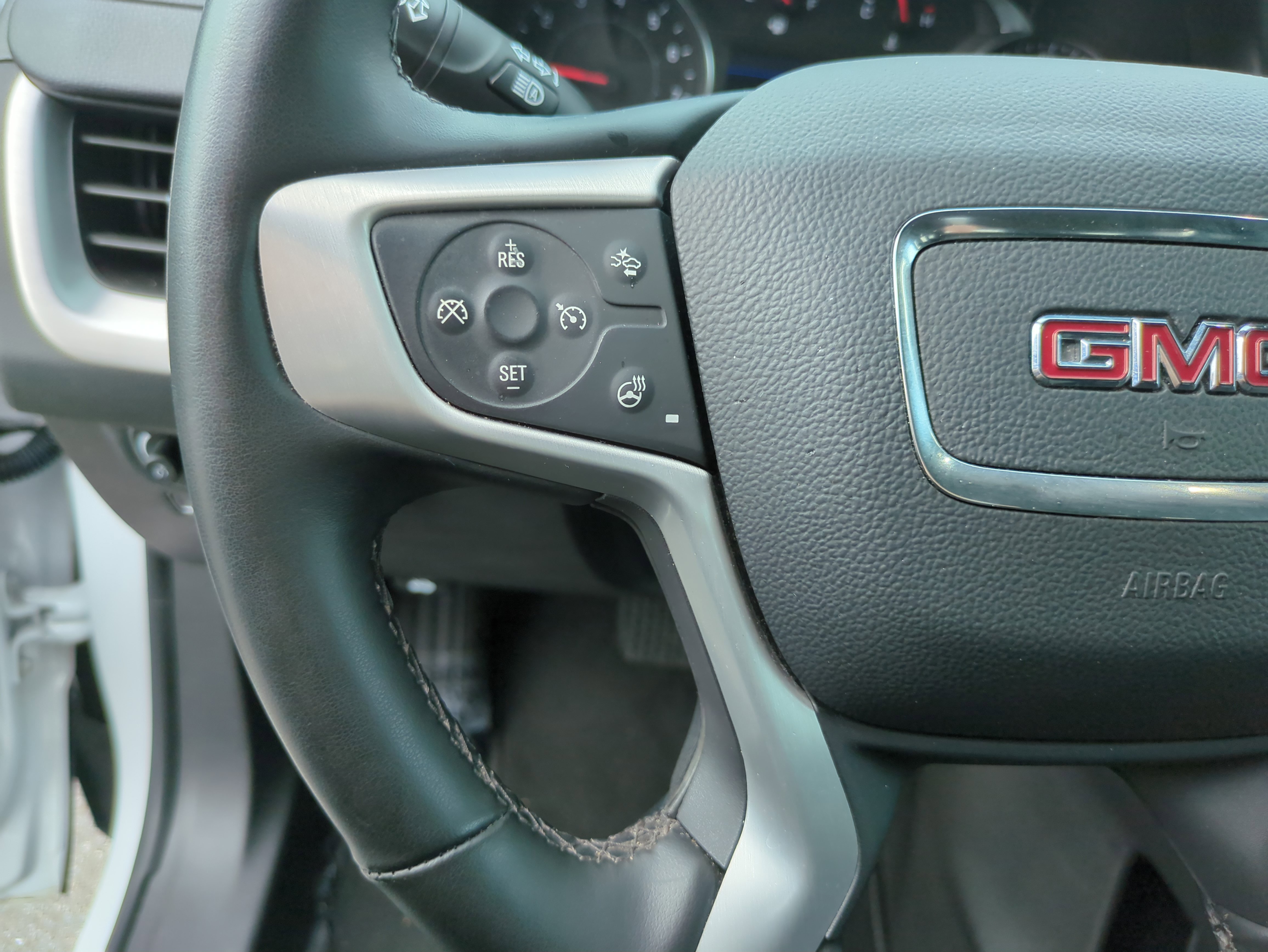 2023 Gmc Terrain SLT photo 4