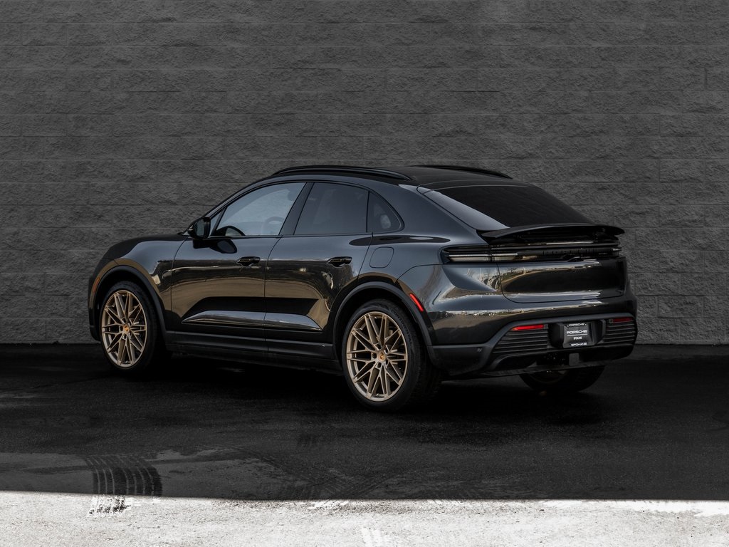 2024 Porsche Macan Electric 4 photo 3
