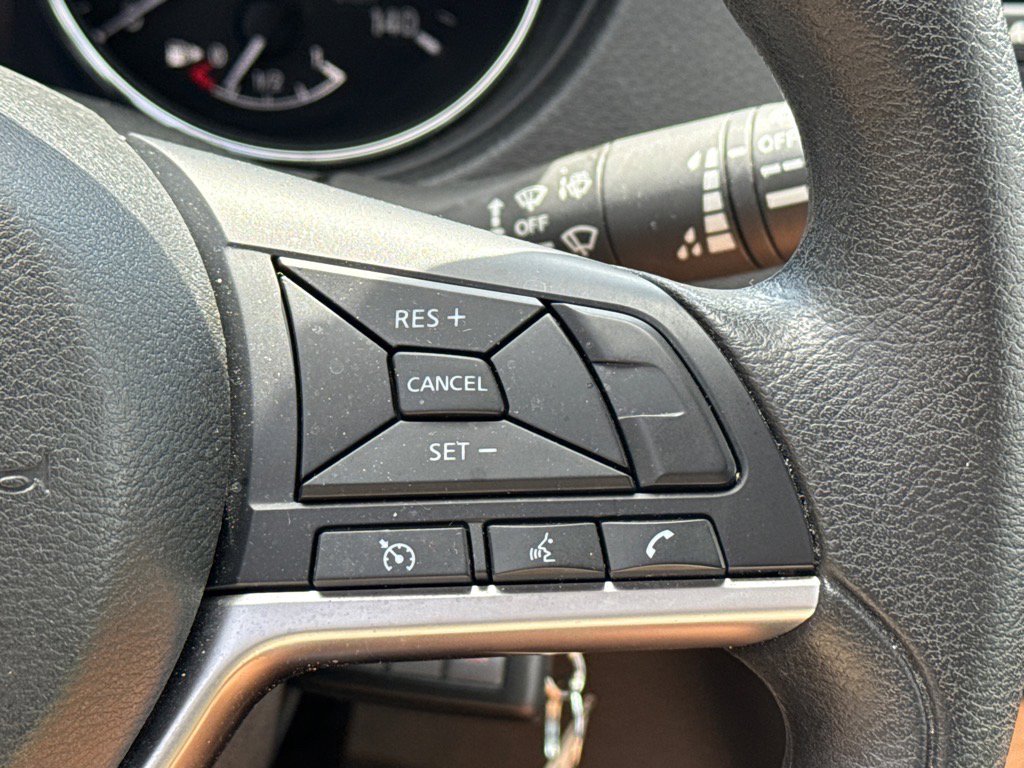 2019 Nissan Rogue S photo 17