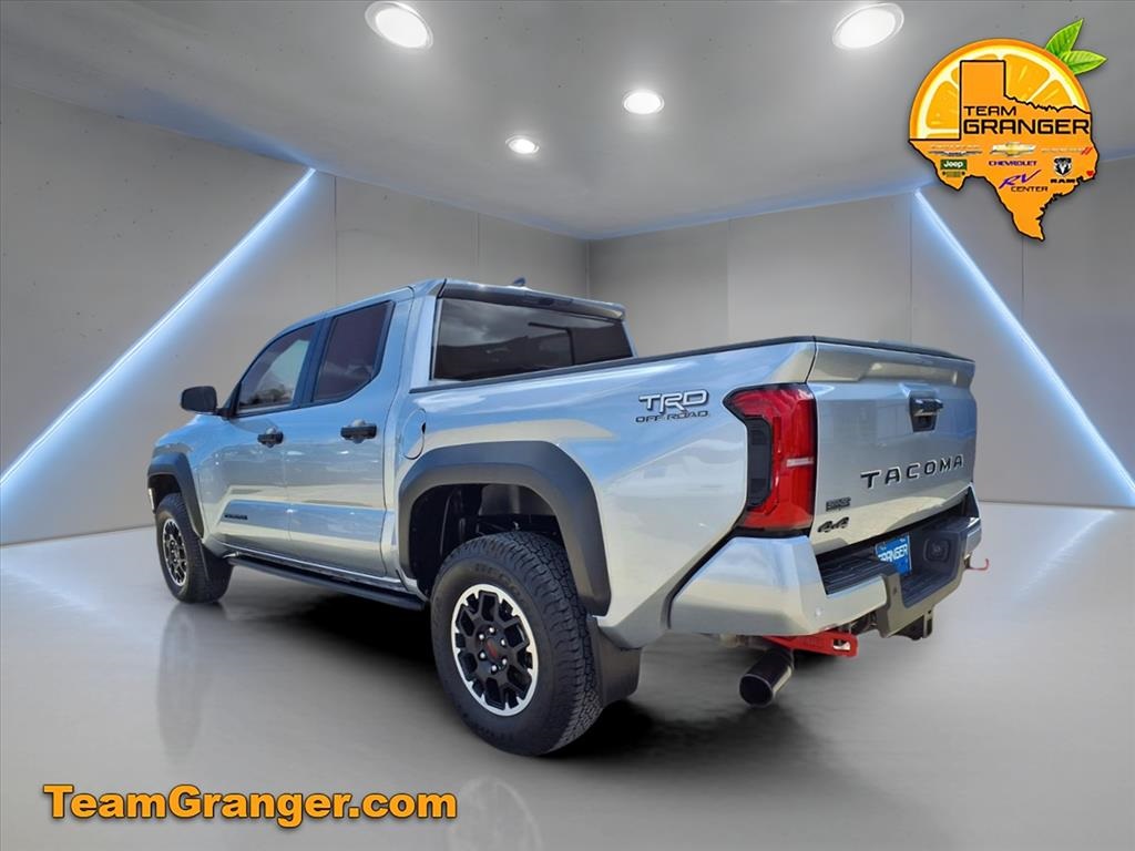 2024 Toyota Tacoma TRD Off-Road photo 4