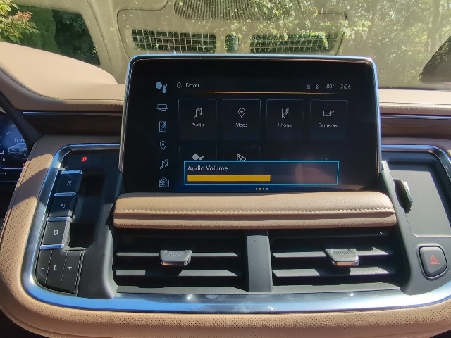 2024 Chevrolet Suburban Premier photo 23