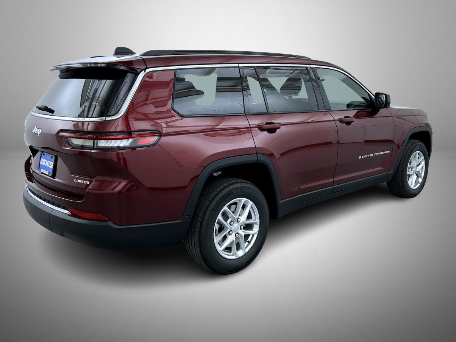 2025 Jeep Grand Cherokee Laredo photo 5