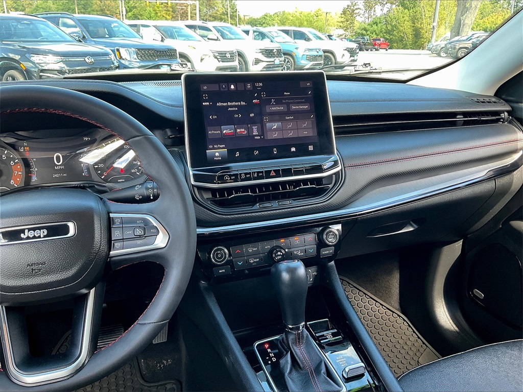 2022 Jeep Compass Trailhawk photo 13