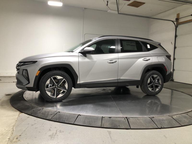 2026 Hyundai Tucson Hybrid SEL photo 4