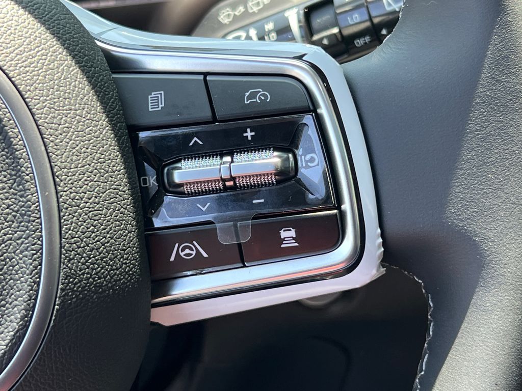 2025 Kia Sorento S photo 22