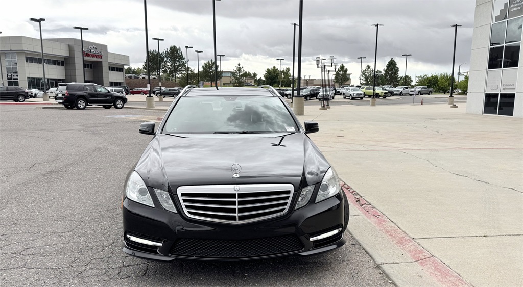 2012 Mercedes Benz E 350 4MATIC photo 3