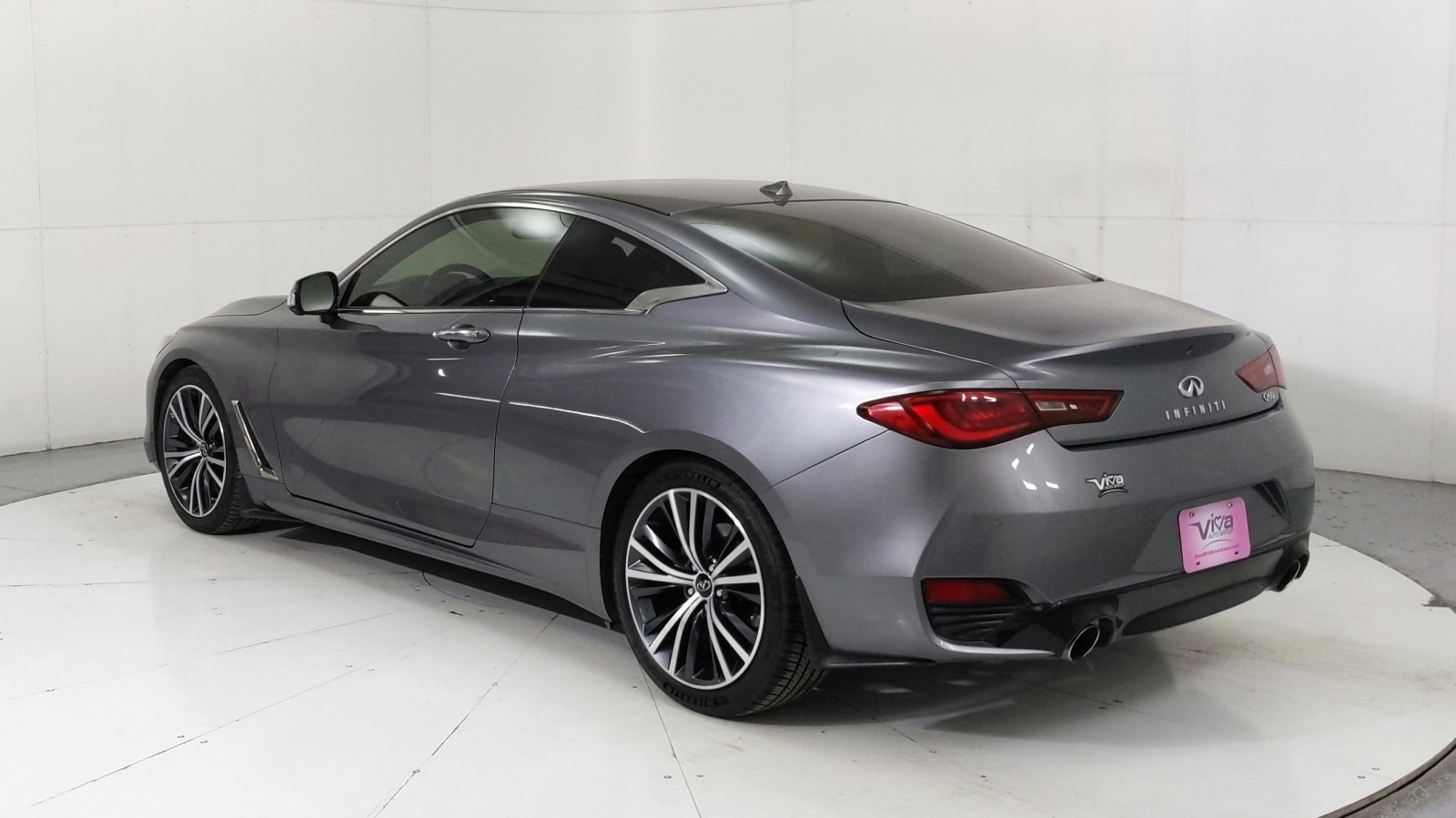 Used 2022 Graphite Shadow INFINITI LUXE image 4