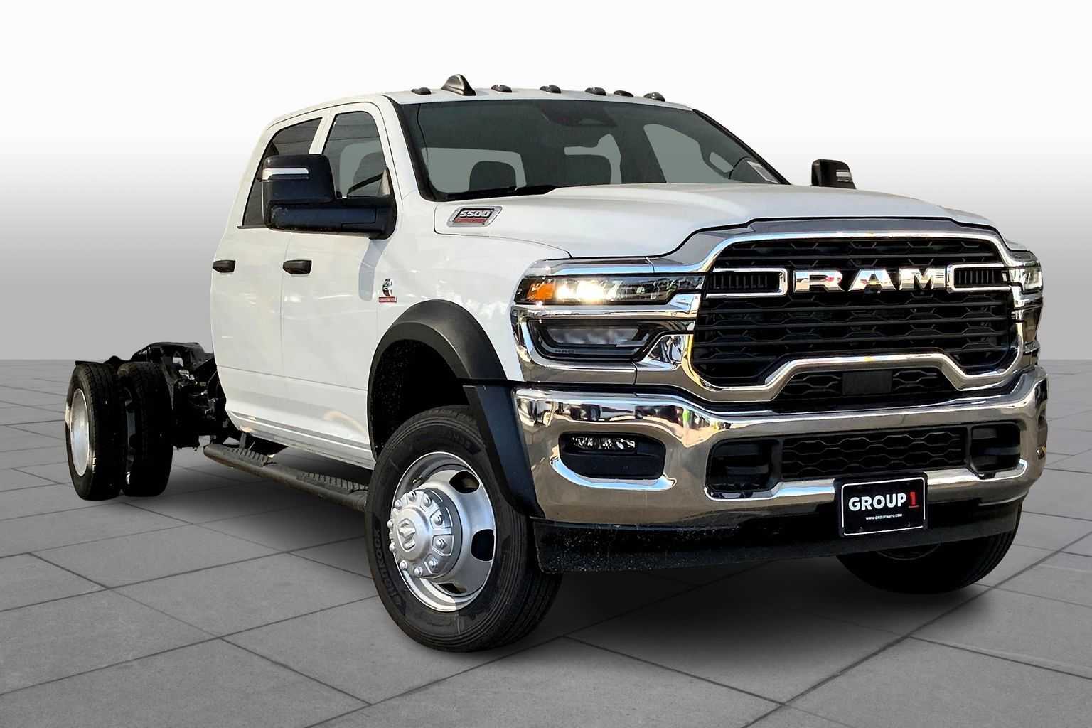 2026 Ram 5500 Tradesman photo 2