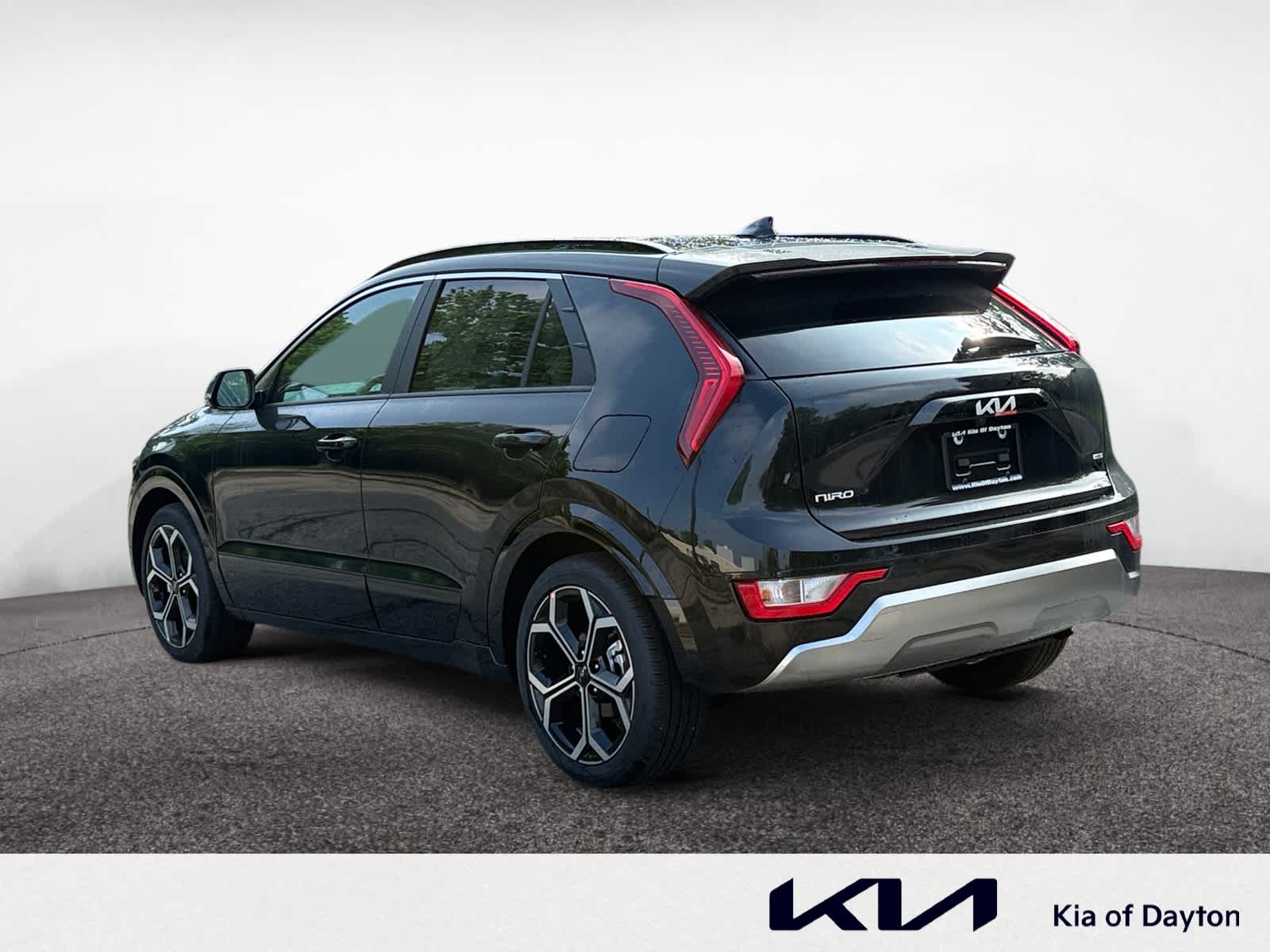 2025 Kia Niro EX Touring photo 3