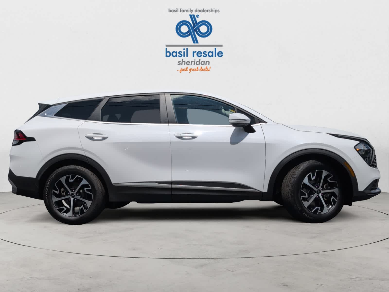 2023 Kia Sportage EX photo 6