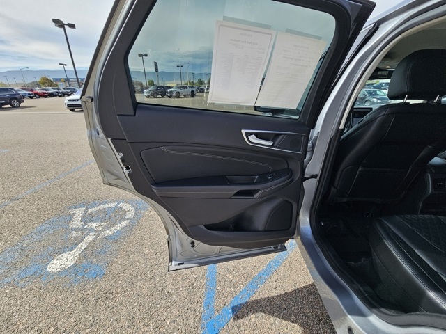 2024 Ford Edge Titanium photo 16