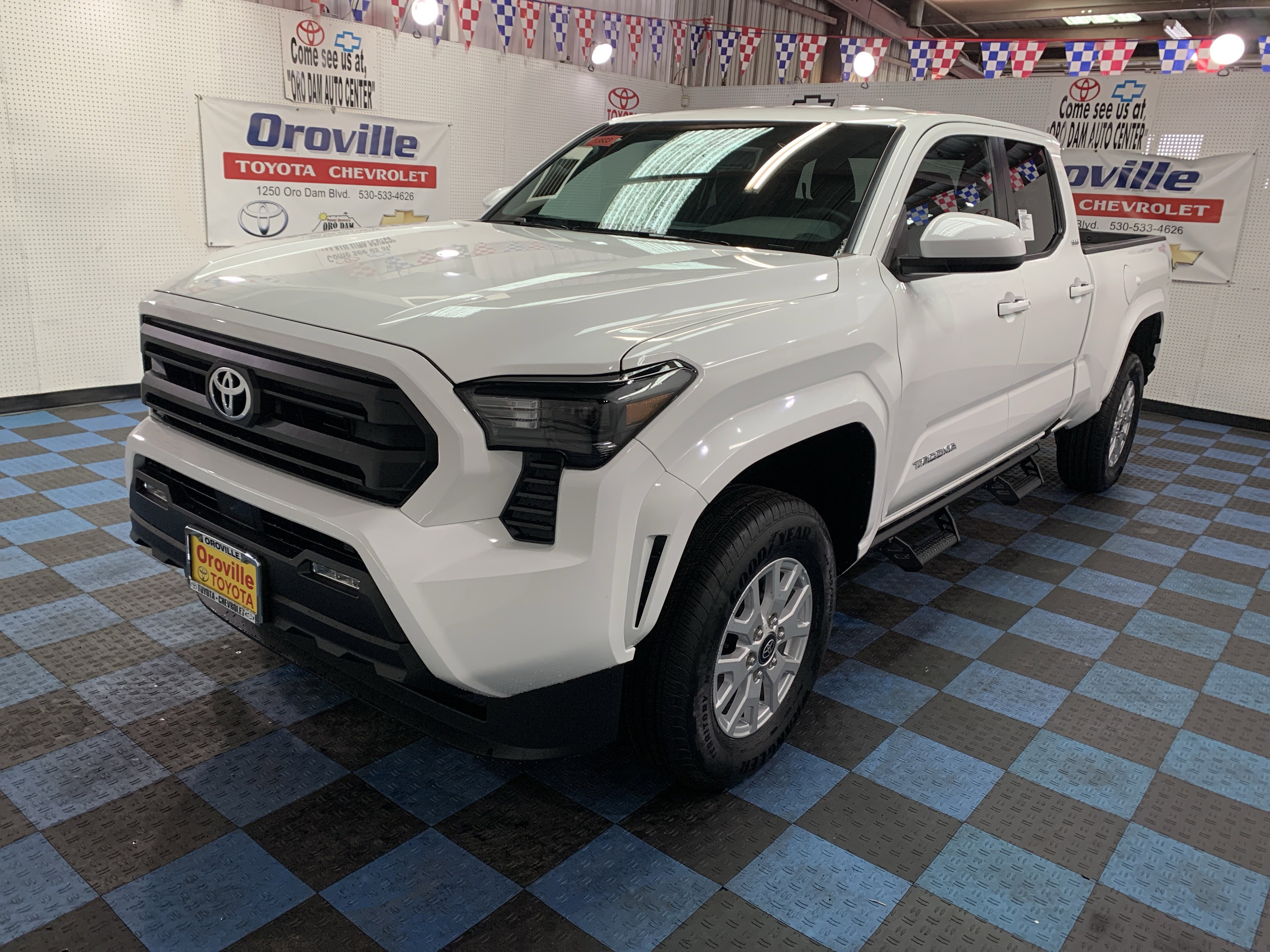 2026 Toyota Tacoma SR5's photo