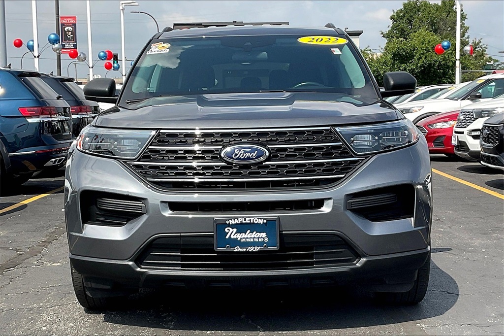2022 Ford Explorer XLT photo 2