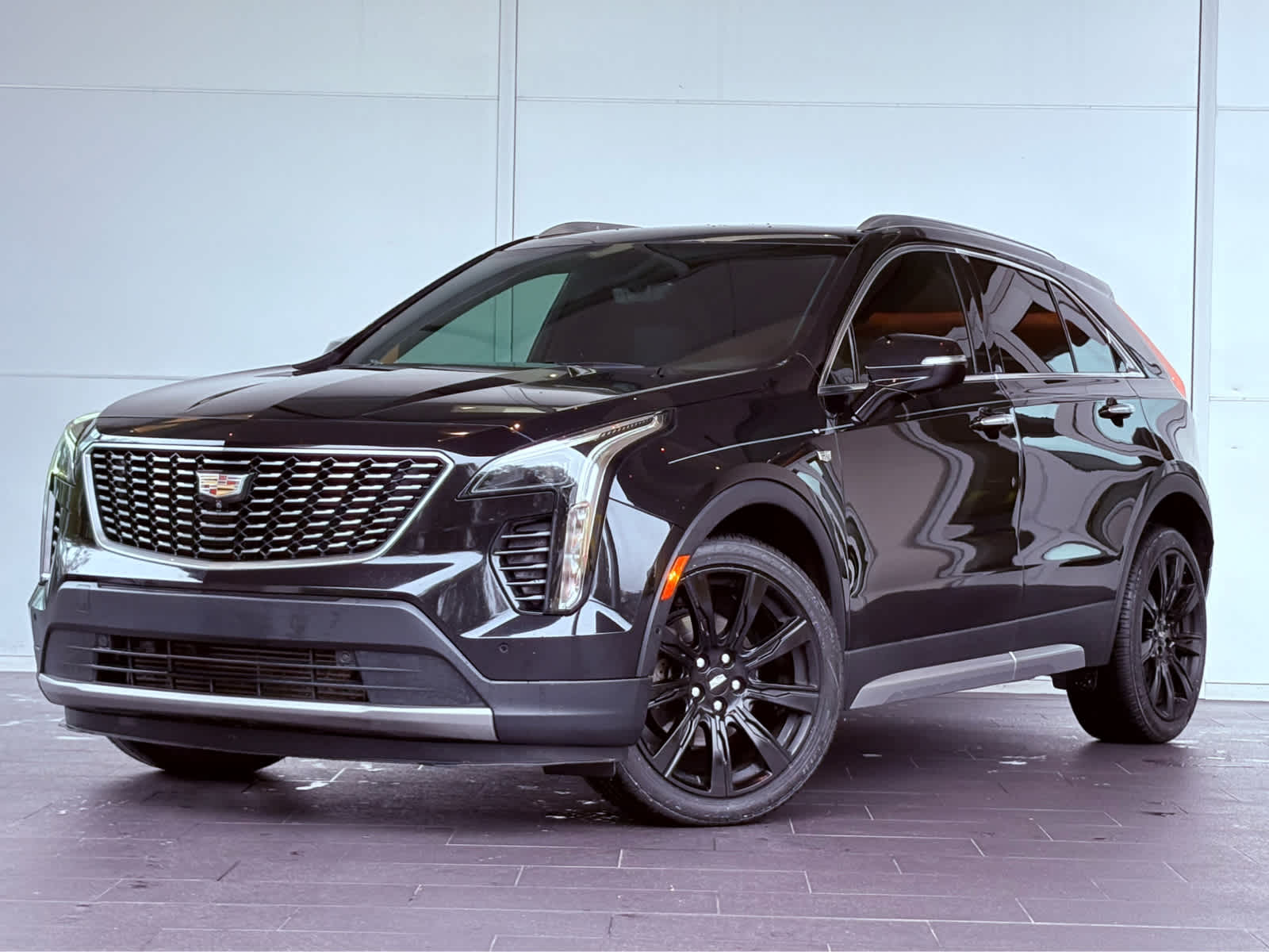2019 Cadillac XT4 Premium Luxury