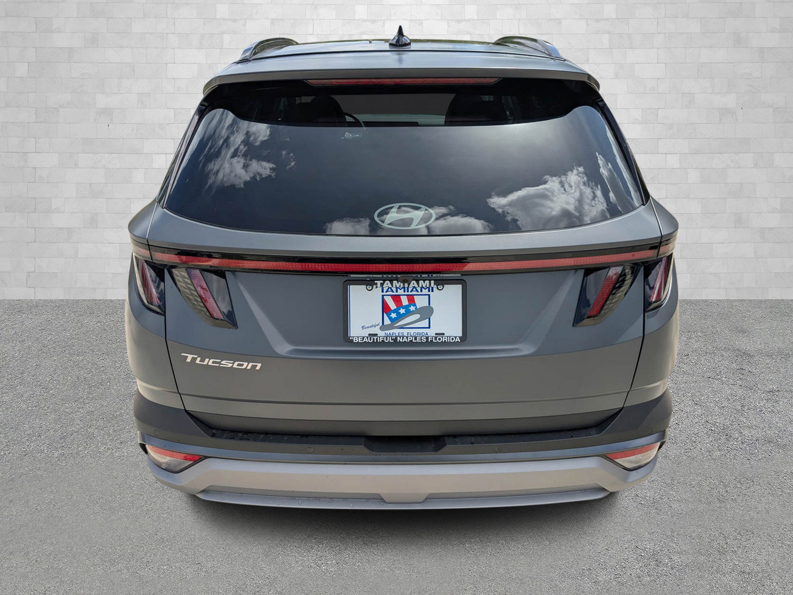 2025 Hyundai Tucson Limited photo 3