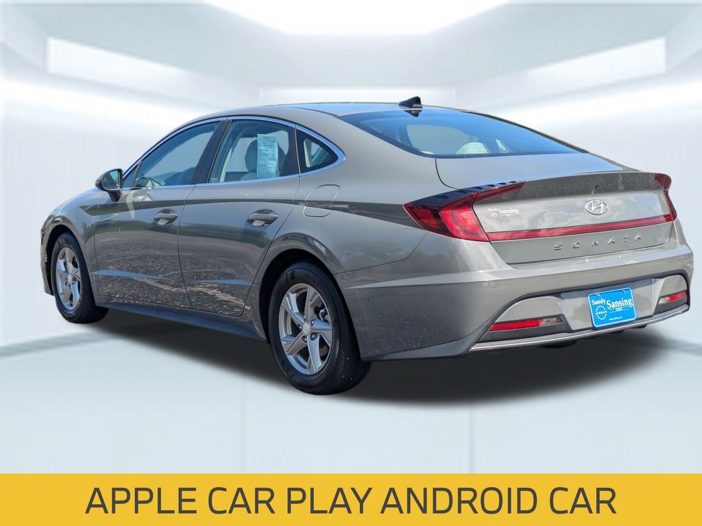 2022 Hyundai Sonata SE photo 3