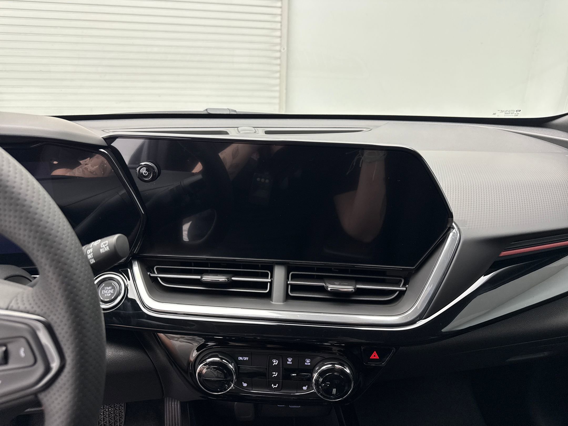 2025 Chevrolet Trax photo 29
