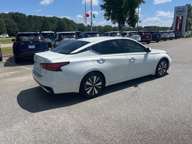 2022 Nissan Altima 2.5 SV photo 5