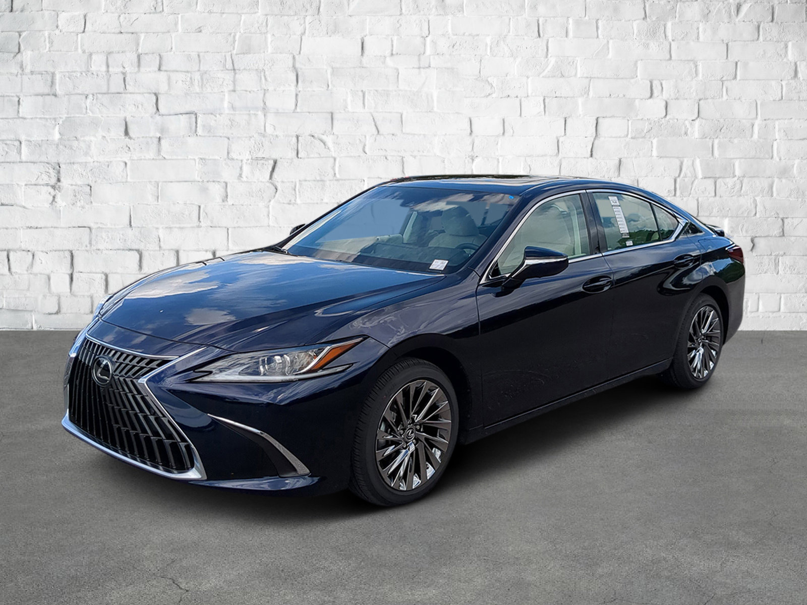 2025 Lexus ES 300h Luxury photo 8
