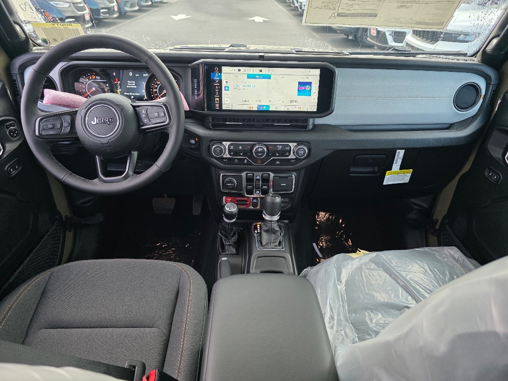 2025 Jeep Gladiator Willys photo 2