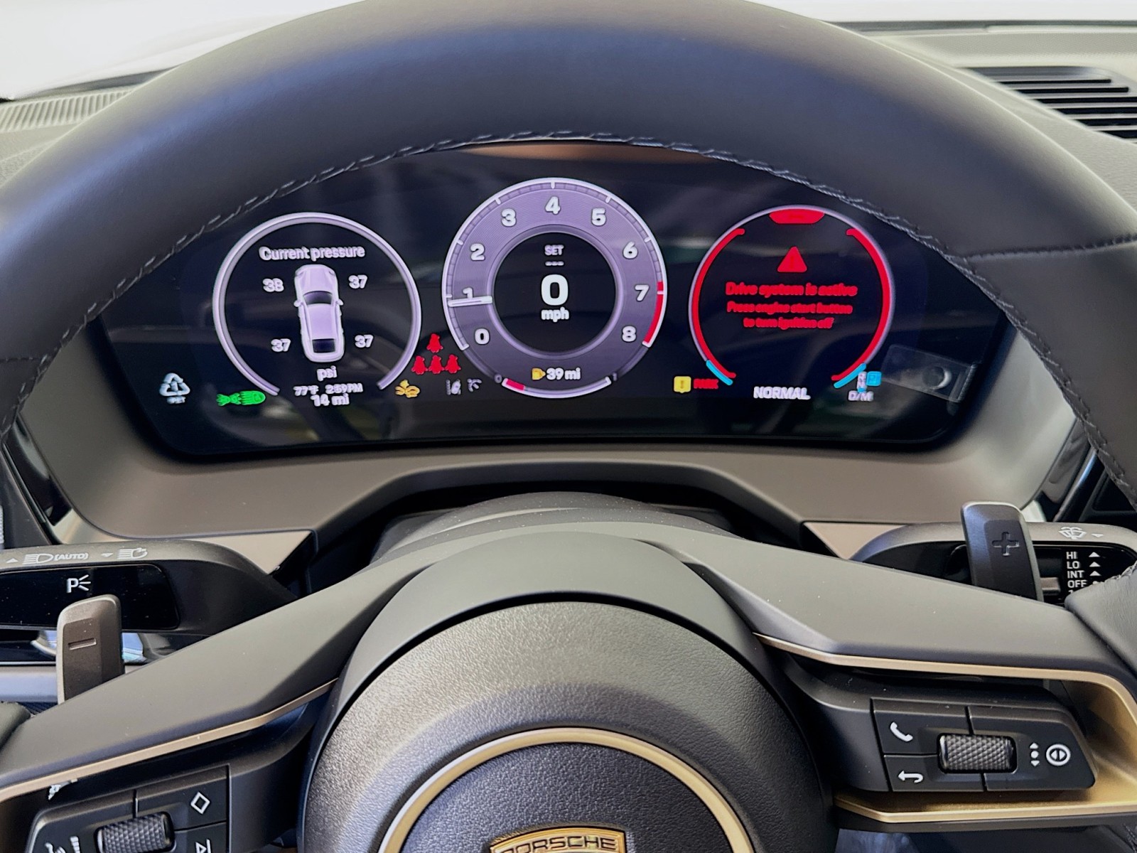 2025 Porsche Panamera 4 photo 14