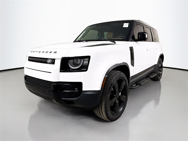 2026 Land Rover Defender S's photo