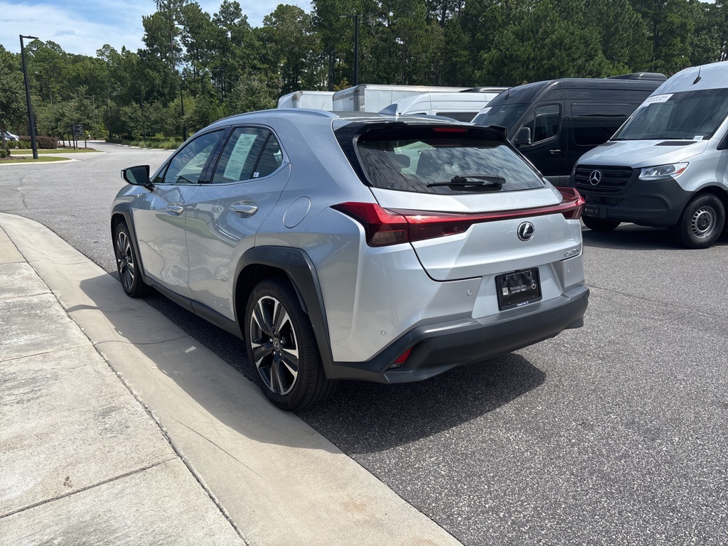 2020 Lexus UX 250h Premium photo 4