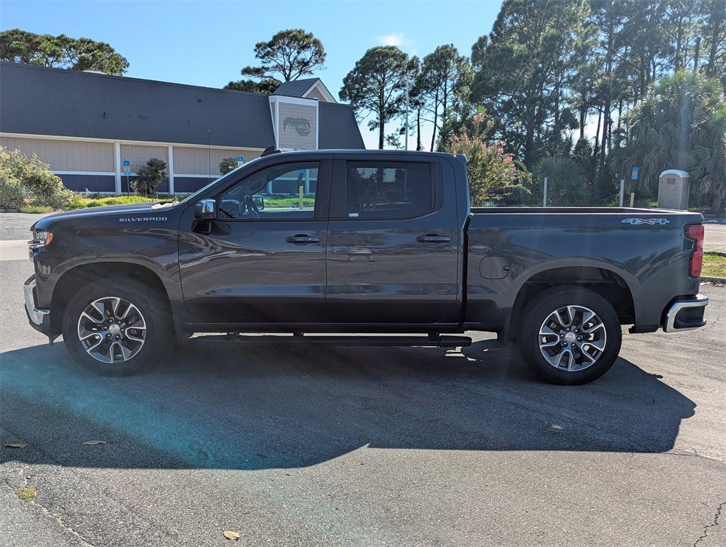 2022 Chevrolet Silverado 1500 LT photo 7