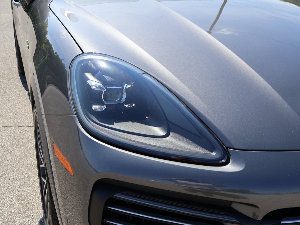 2023 Porsche Cayenne E-Hybrid photo 14