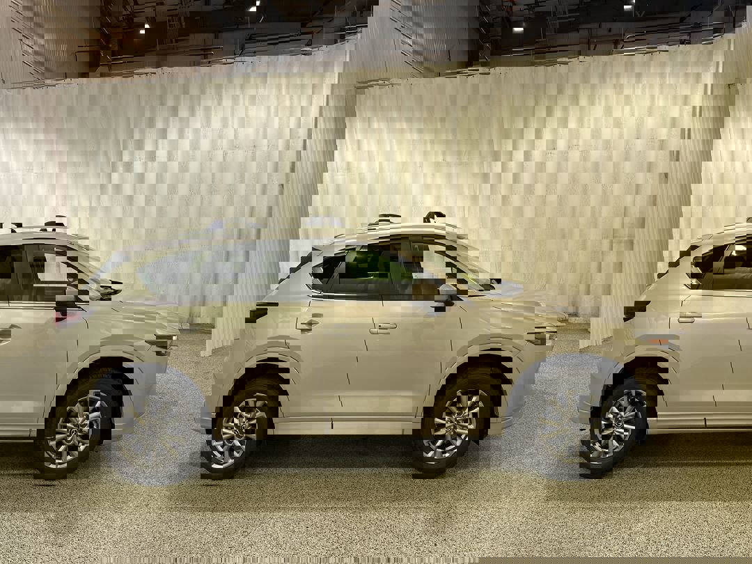 2025 Mazda CX-5 2.5 S Preferred photo 4