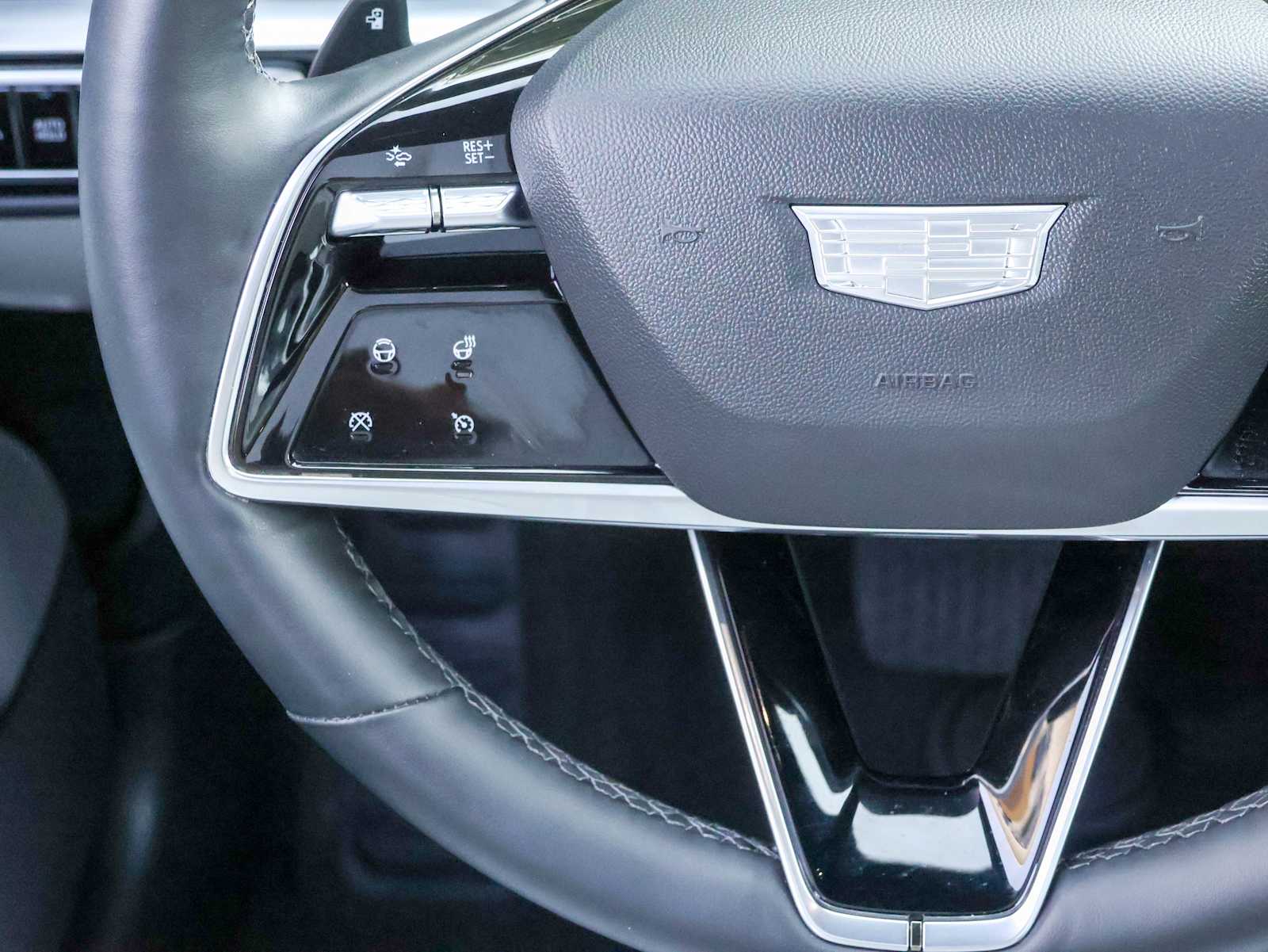 2024 Cadillac Lyriq Sport photo 18