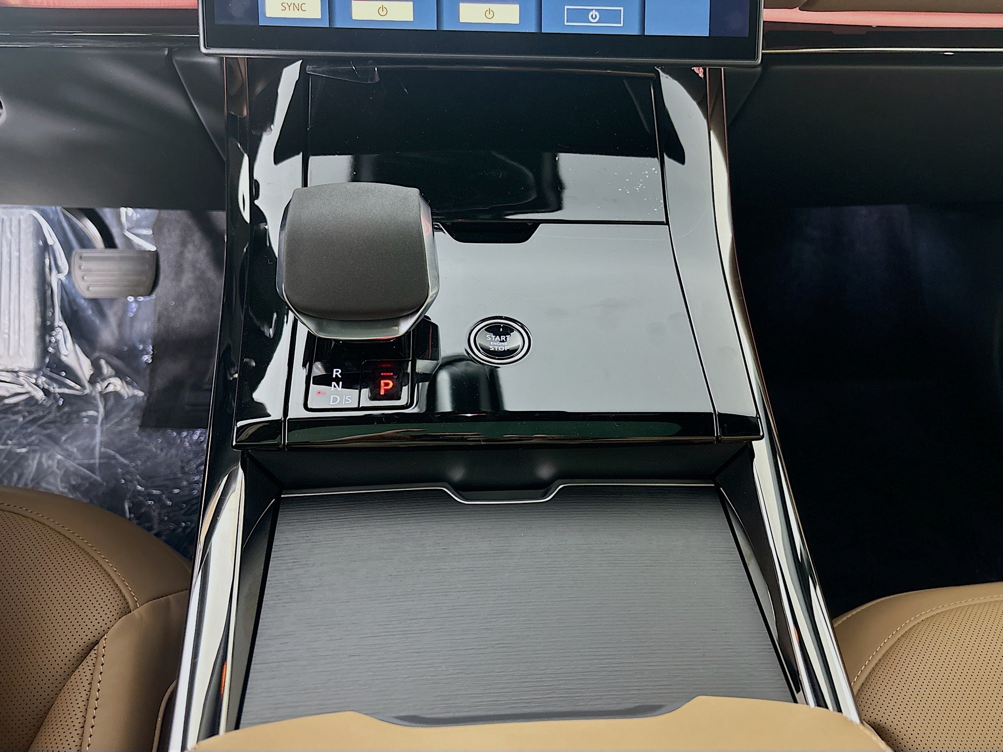 2025 Land Rover Range Rover Sport SE photo 18