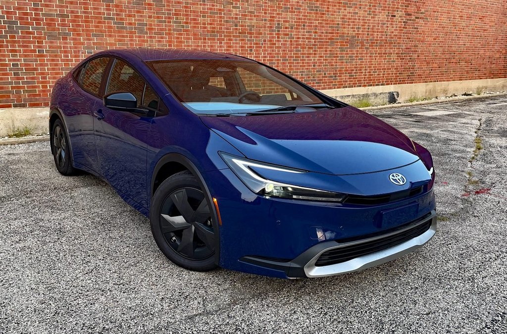 2023 Toyota Prius LE's photo