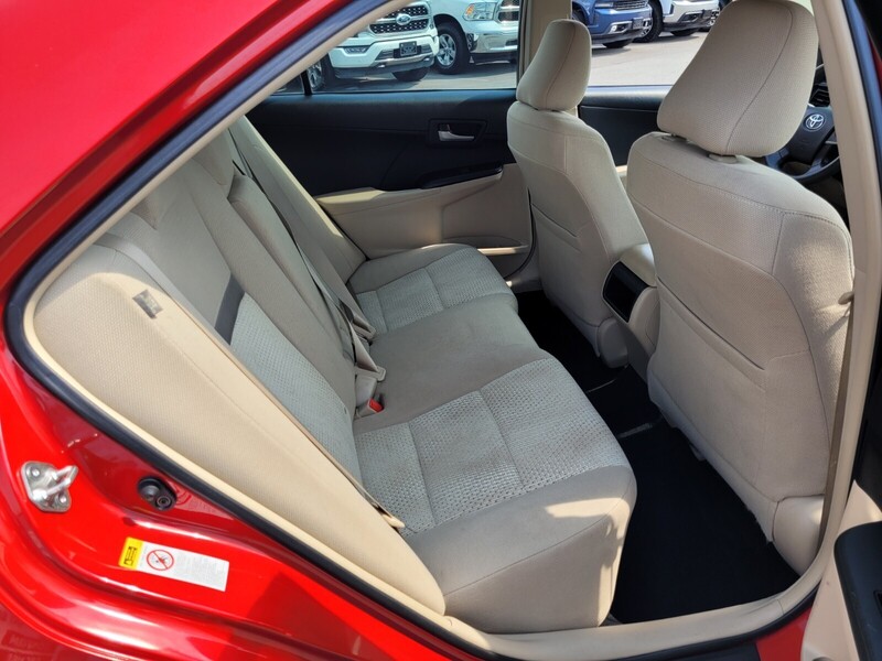 2013 Toyota Camry LE photo 10