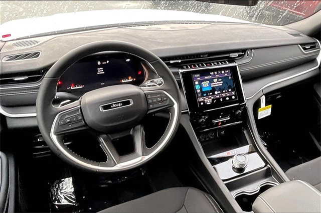 2025 Jeep Grand Cherokee Laredo X photo 5
