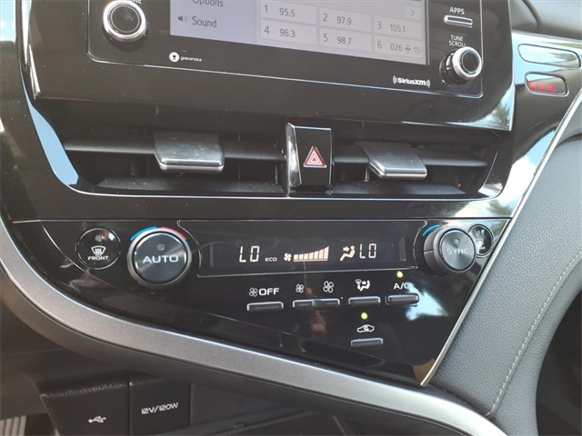 2023 Toyota Camry LE photo 19