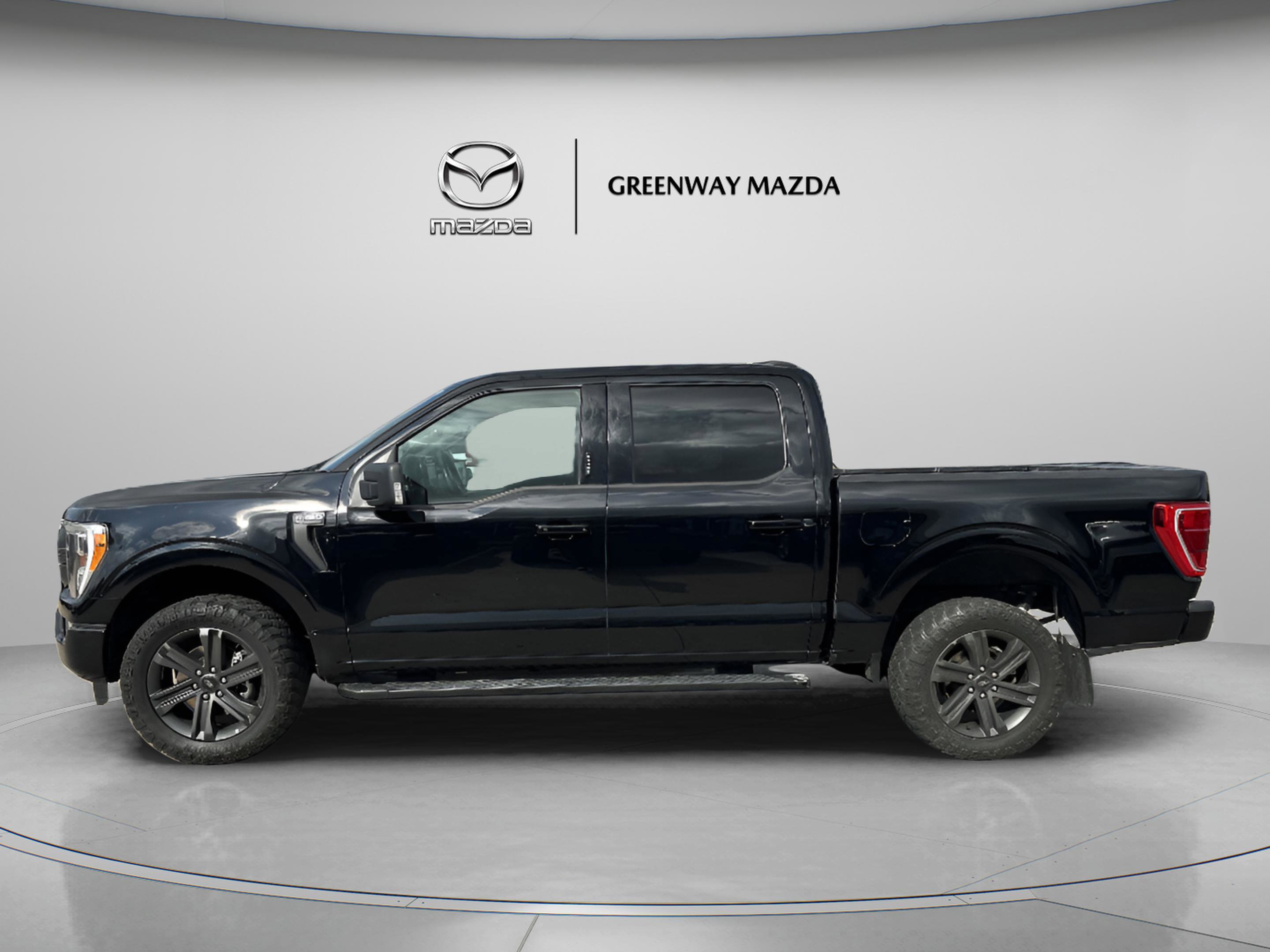 2023 Ford F-150 XLT photo 3