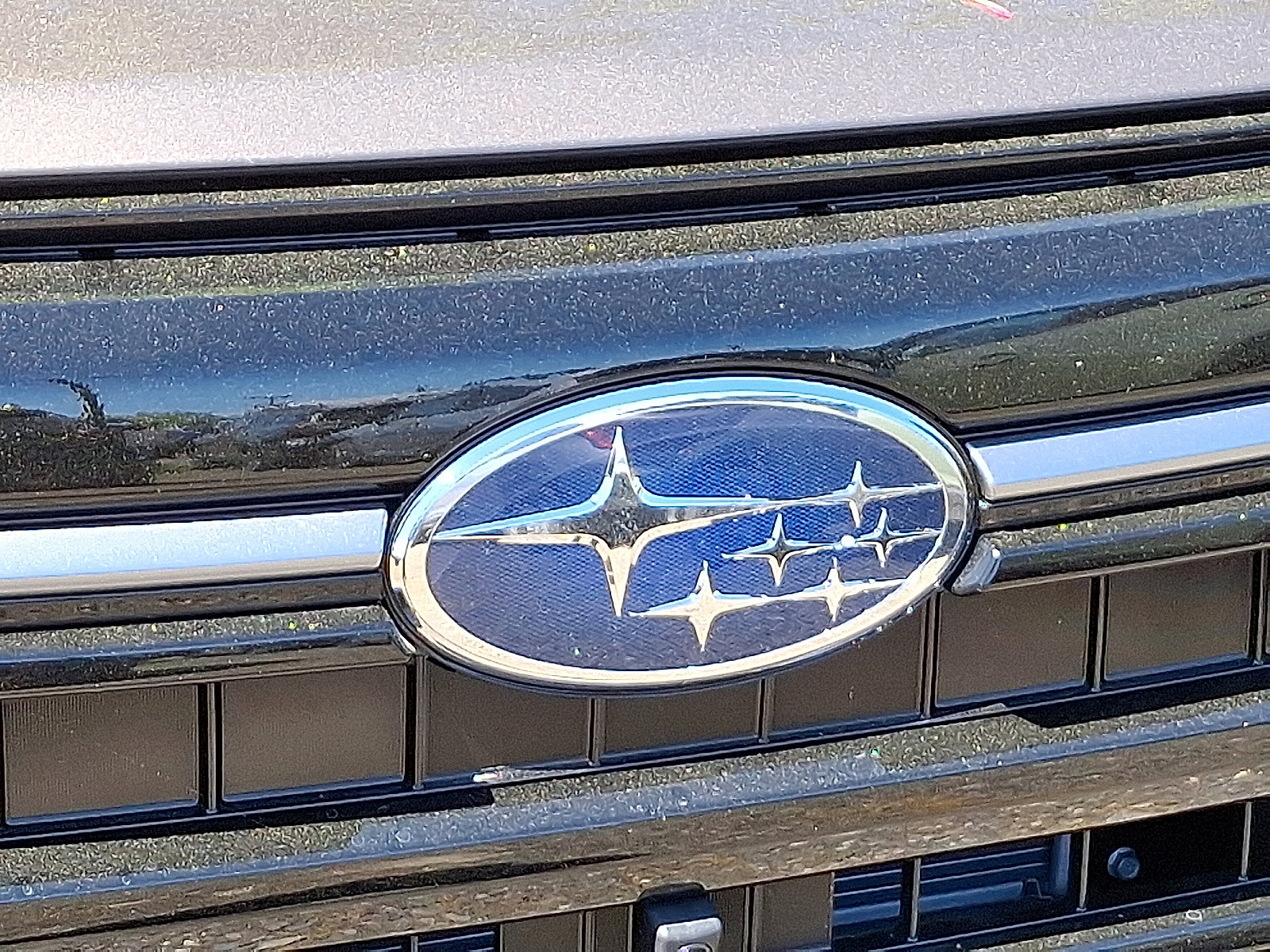 2025 Subaru Forester Touring photo 3