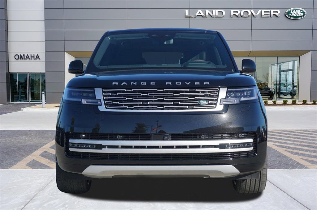 2025 Land Rover Range Rover Autobiography photo 2