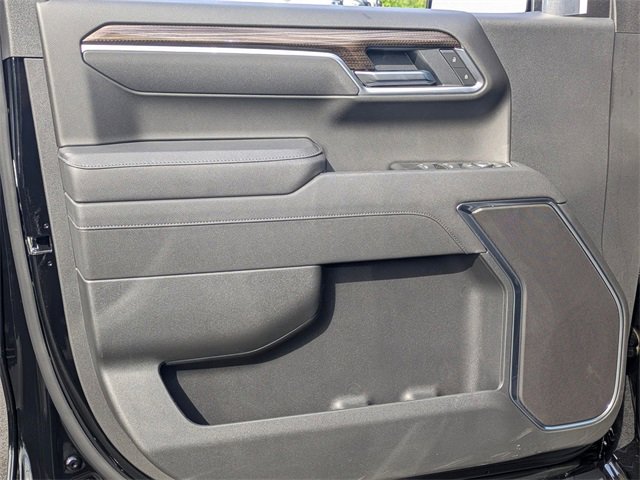 2026 Chevrolet Silverado 1500 LT photo 10